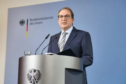 Dobrindt: Deutschland muss vorerst keine Flüchtlinge aus anderen EU-Ländern aufnehmen