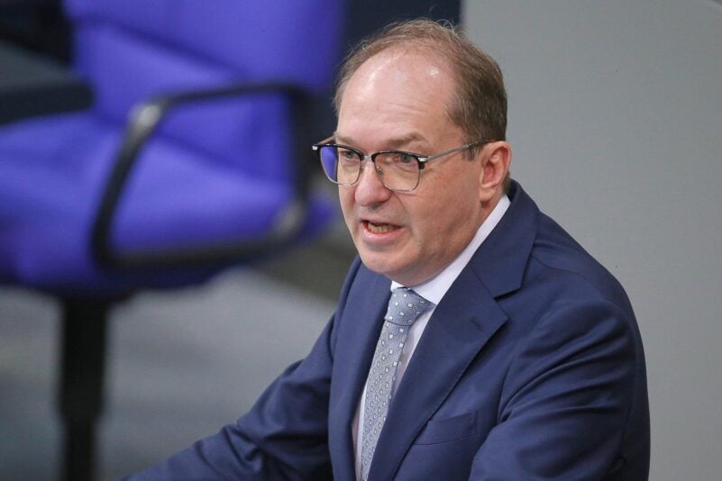 Innenminister Dobrindt erwartet Hinwendung der neuen AfD-Jugend zum Extremismus