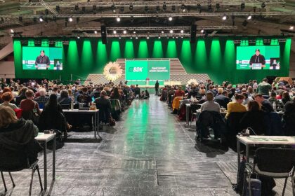 Grüne wollen 9-Euro-Ticket zurück