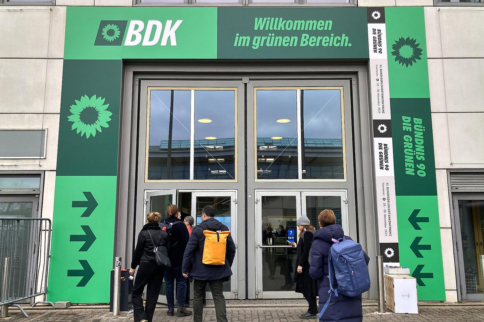 Im-Namen-des-Klimaschutzes-Die-Gr-ne-Jugend-will-die-Reichen-zur-Kasse-bitten