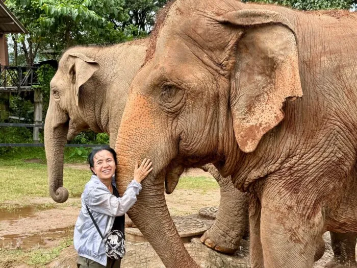 Schon mit 17 entschied Lek, ihr Leben den Elefanten zu widmen.