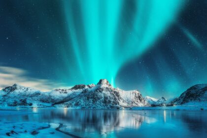 Seltene blaue Polarlichter lassen Forscher rätseln