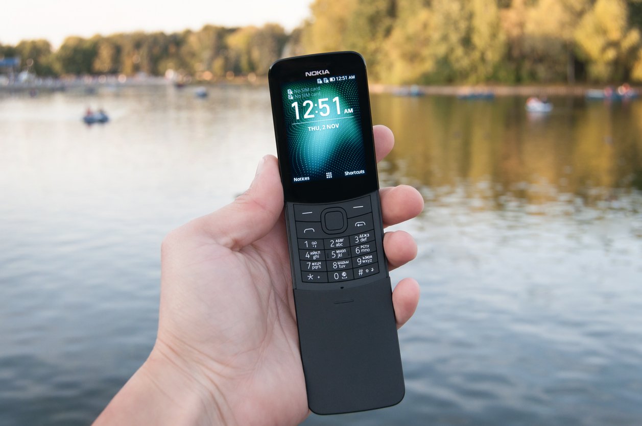 Tagdieb-Smartphone-Warum-minimalistische-Handys-ein-Comeback-feiern