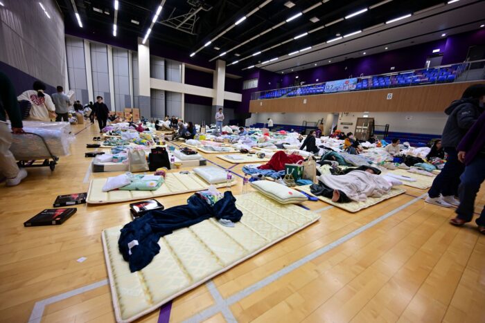 Hunderte suchten Schutz in Notunterkünften. 