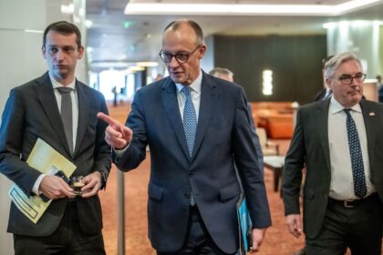 Merz: Ukraine darf nicht zu einseitigen territorialen Zugeständnissen gezwungen werden