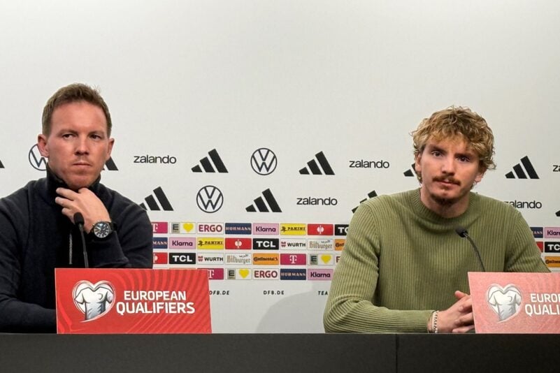 Bundestrainer Nagelsmann (l.) setzt auch auf Nick Woltemade (r.).