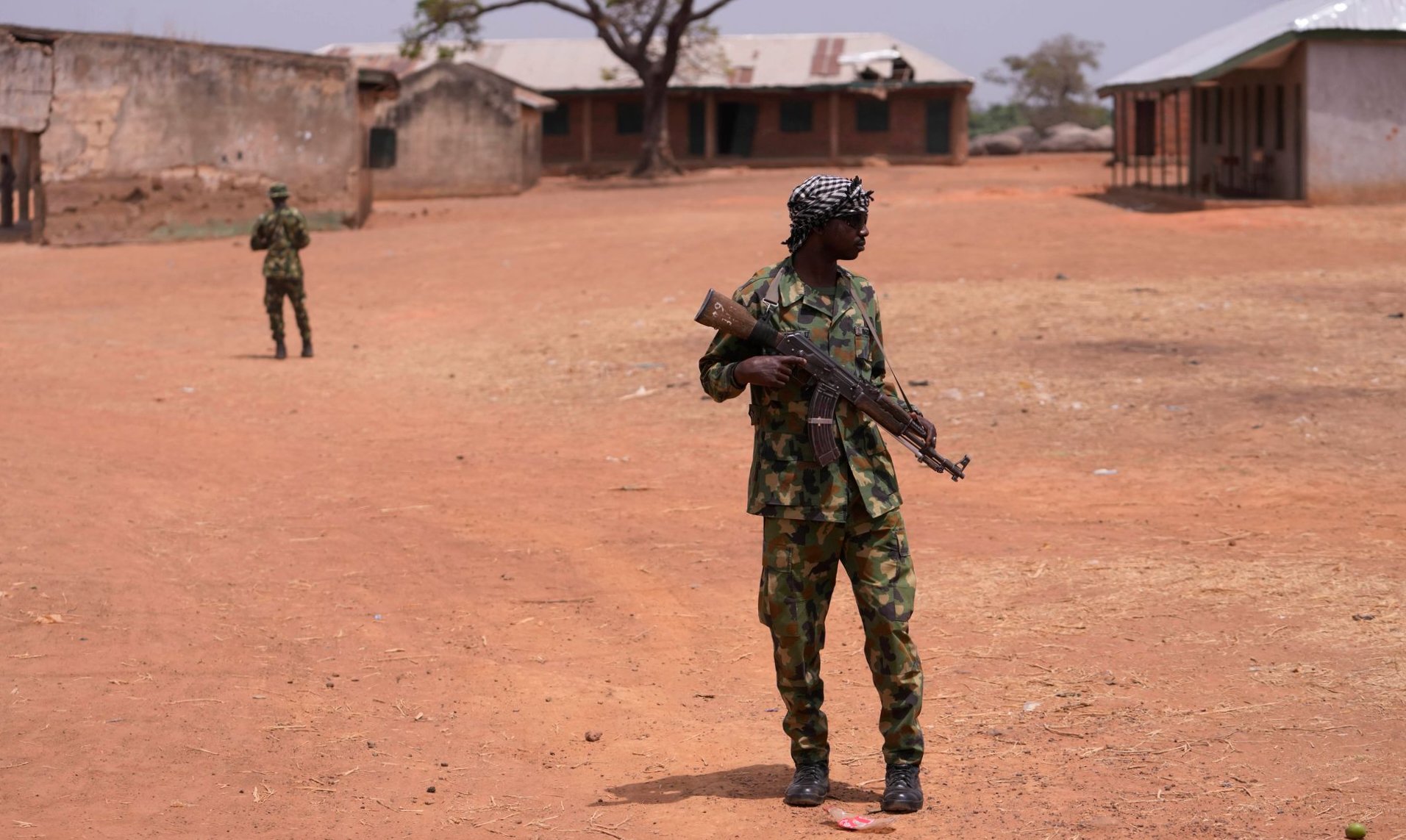 Nigeria-303-Kinder-aus-katholischer-Schule-in-Nigeria-entf-hrt