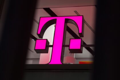 Nvidia und Telekom bauen in München KI-Rechenzentrum für Unternehmen