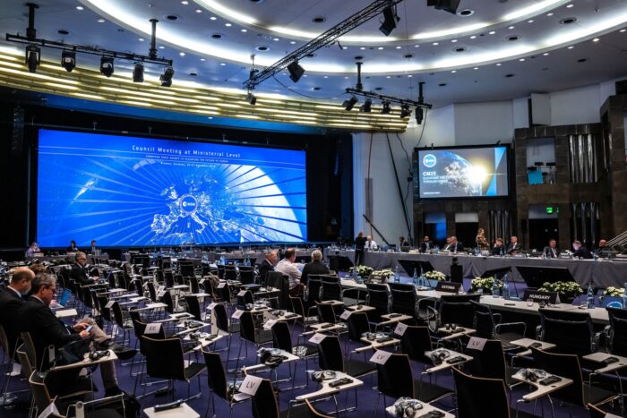 Der Sitzungssaal am Vorabend der Esa-Ministerratstagung.