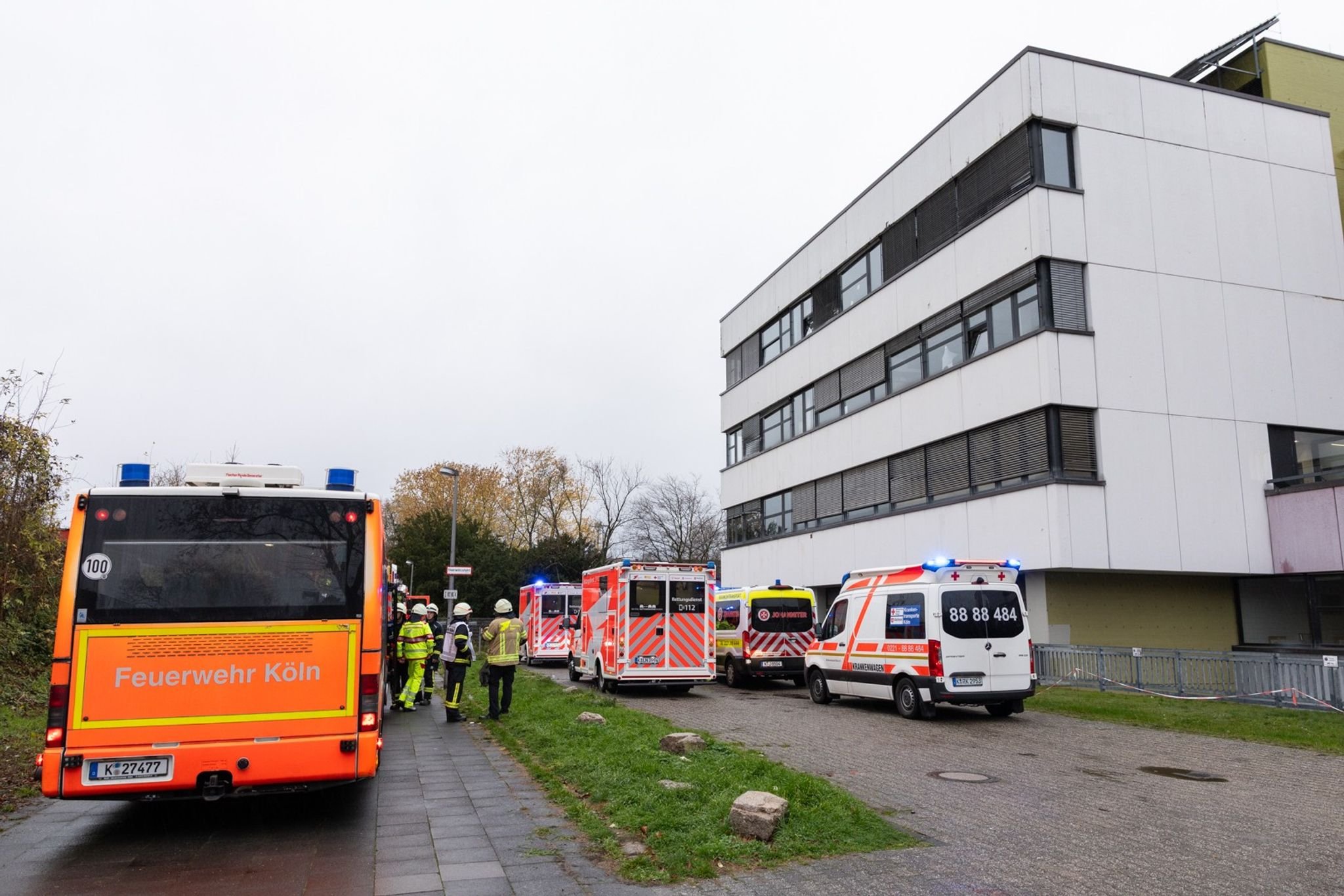 Pfefferspray-in-K-lner-Schule-verspr-ht-19-Sch-ler-verletzt