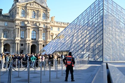 Pariser Louvre erhöht 2026 Eintrittspreise für Nicht-Europäer um 45 Prozent