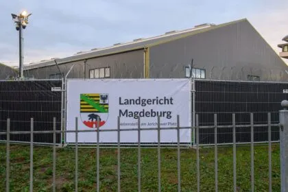 Prozess um Anschlag auf Magdeburger Weihnachtsmarkt begonnen