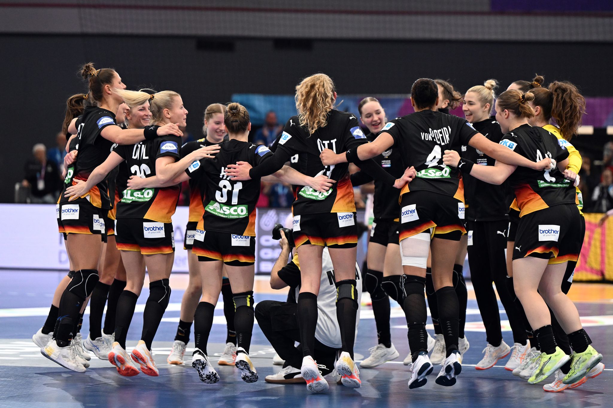 -Big-Game-f-rs-Handballteam-Halbfinale-ist-vorgezeichnet-