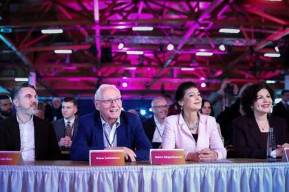 BSW beginnt Bundesparteitag in Magdeburg - Wahl neuer Führung geplant