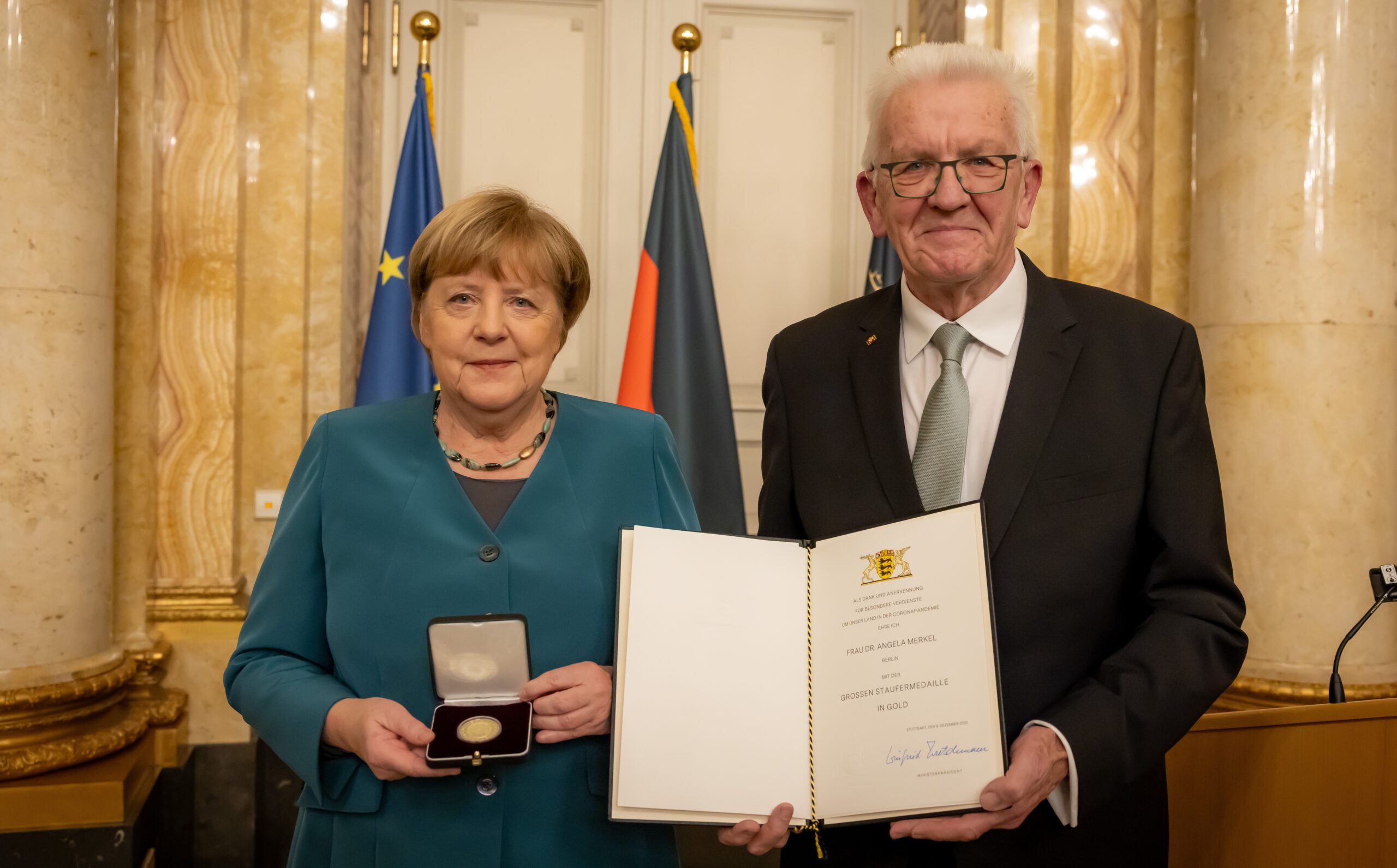 Merkel-von-Kretschmann-mit-Staufermedaille-ausgezeichnet