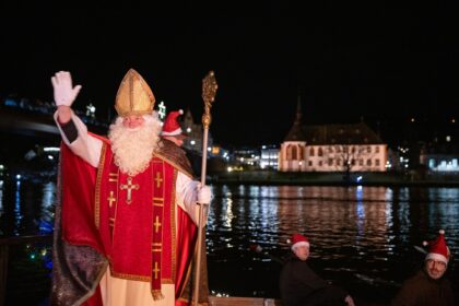 Nikolaus kommt per Boot
