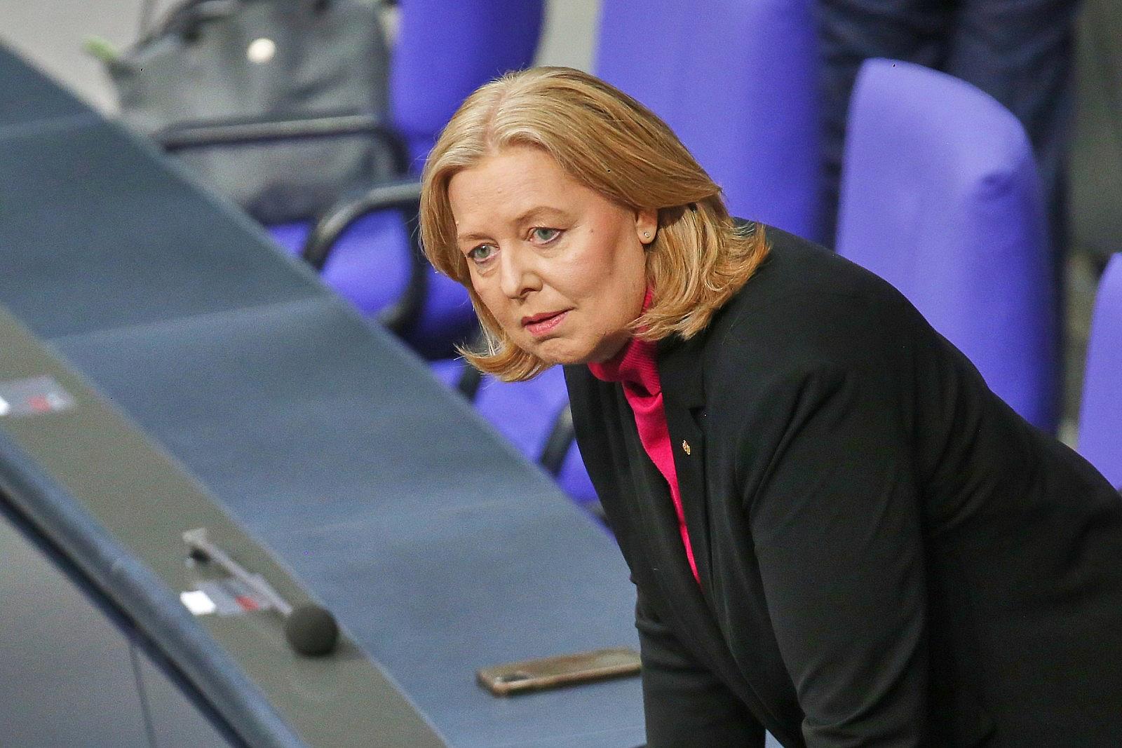 HDB-Chef-M-ller-kritisiert-Bas-Spaltende-Rhetorik-gef-hrdet-Stabilit-t-am-Arbeitsmarkt