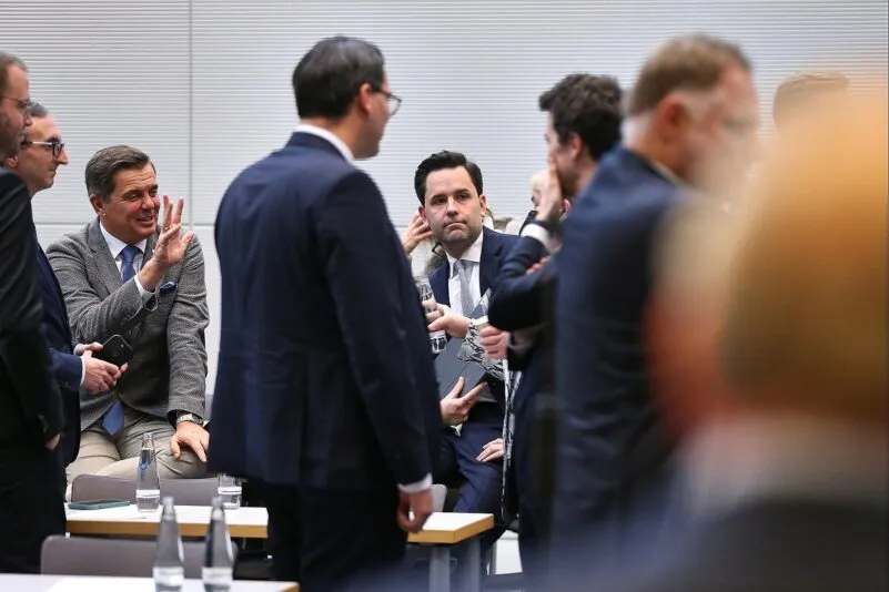 RENTEN-TICKER: CDU will Mehrheit selbst schaffen - zur Linken besteht „Unvereinbarkeitsbeschluss“