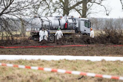 Brandenburg: Bis 350.000 Liter Öl aus Pipeline ausgetreten – Zwei Mitarbeiter übergossen